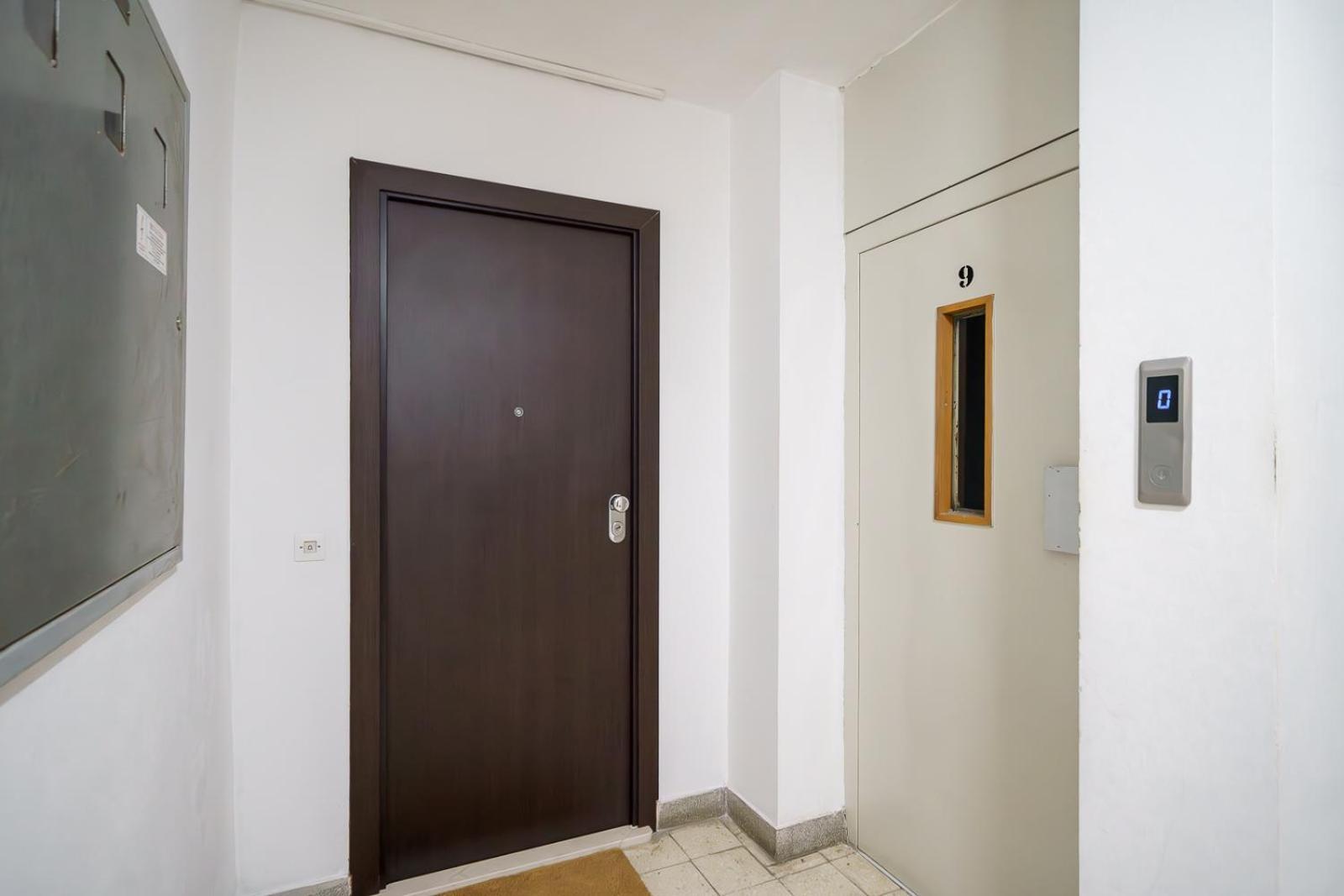 9Th Floor Apartment Шибеник Экстерьер фото